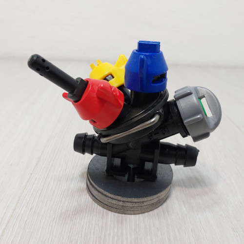 Форсунка для опрыскивателя 3-позиционная (тройная) проходная 0-100/G07