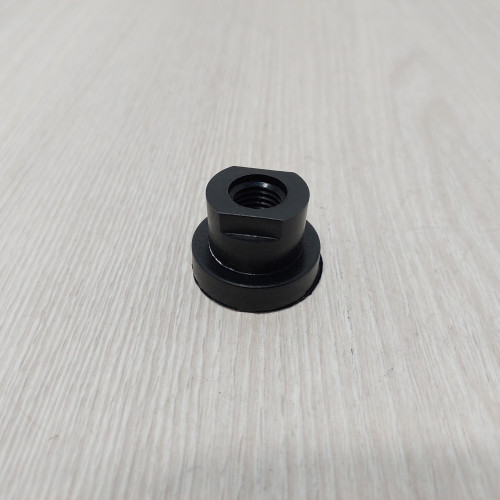 Адаптер манометра распределителя польского опрыскивателя (резьба для регулятора давления)