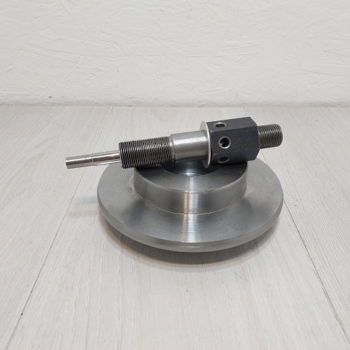 Комплект переоборудования центрифуги Д65 (плита + штуцер) под сменный масляный фильтр ЮМЗ