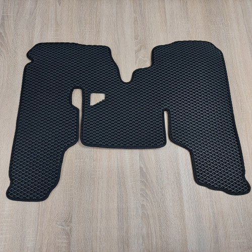 Коврик ЕВА МТЗ МК (без уха) черный (ромб) в ассортименте