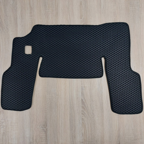 Коврик ЕВА МТЗ-1025/1221 черный (ромб) в ассортименте (на резиновый толстый коврик с бортиками)