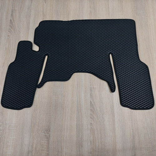 Коврик ЕВА МТЗ УК черный (ромб) в ассортименте (под задской вариант, рычаг КПП справа)