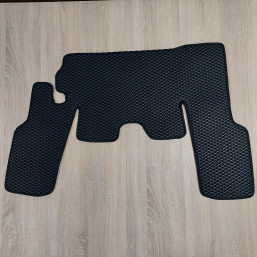 Коврик ЕВА МТЗ УК черный в ассортименте (на резиновый цельный коврик с бортиками)