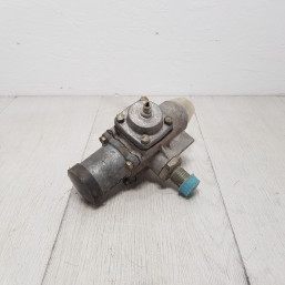 Регулятор давления воздуха ЮМЗ