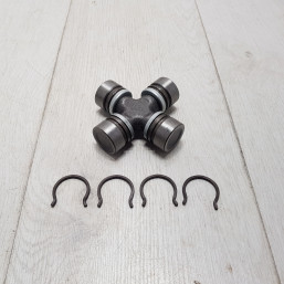 Крестовина вала карданного МТЗ со стопорными кольцами 