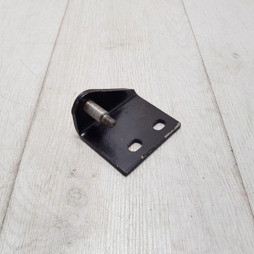 Кронштейн рычага включения переднего ведущего моста на трактор МТЗ (УК кабина)