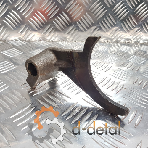 Вилка реверса КПП Т-25 старого образца