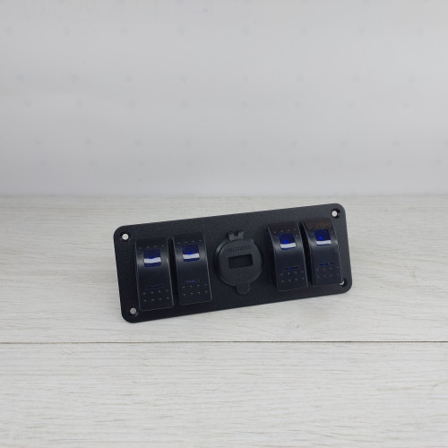 Панель с 4 переключателями, USB-зарядкой QC3.0 и вольтметром