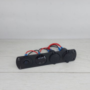 Автомобильная зарядка с двумя USB-портами розеткой прикуривателя цифровой дисплей + выключит