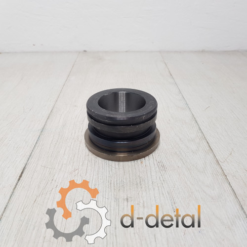 Втулка цапфы нижняя Т-40 