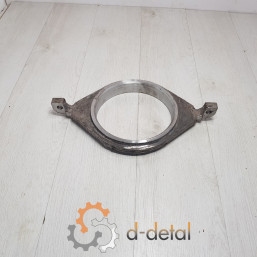 Передняя опора двигателя СМД-15 на ЮМЗ