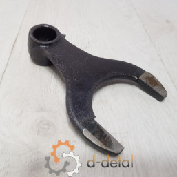 Вилка переключения редуктора КПП МТЗ (пр-во МТЗ) Вилка переключения редуктора КПП МТЗ (пр-во МТЗ)