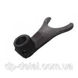 Вилка 1 и 4 передач КПП Т-25 старого образца Вилка 1 и 4 передач КПП Т-25 старого образца