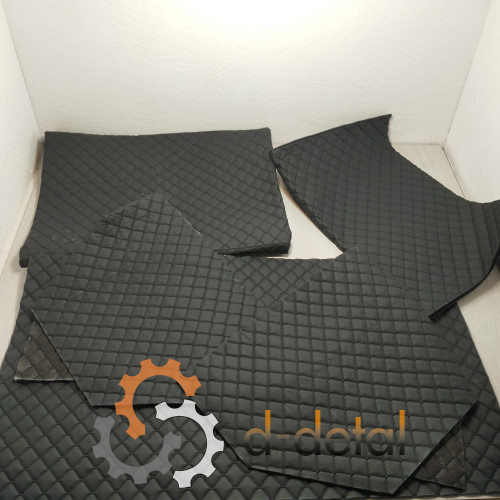 Шумоизоляция кабины Т25 черный ромб черная нить 