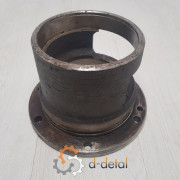 Стакан подшипников правый заднего моста ЮМЗ