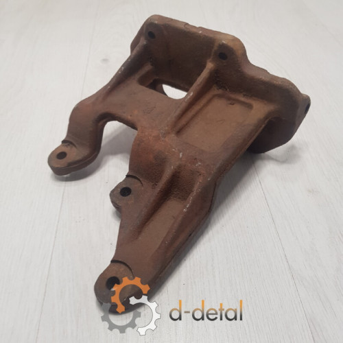 Кронштейн крепления компрессора ЮМЗ