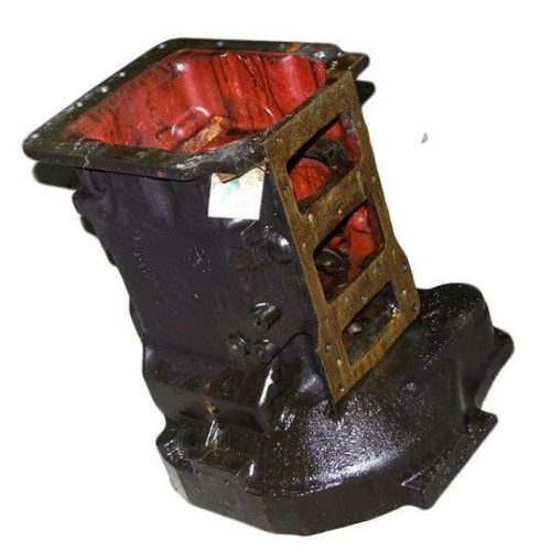 Промежутка МТЗ 80, 82, 50 - корпус (кожух) муфты сцепления (промежуточная коробка)