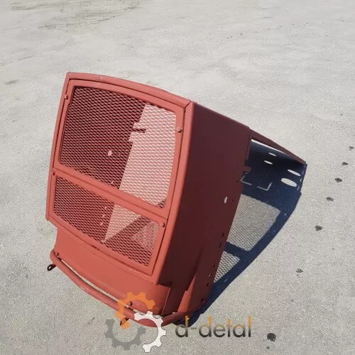 Облицовка (капот) трактора ЮМЗ с решеткой и панелью