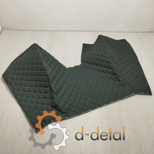 Обшивка постамента ЮМЗ-6 АКЛ ручник на крыле (после 1992 года) черный ромб зеленая нить