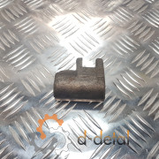 Поводок вилки реверса КПП Т-25