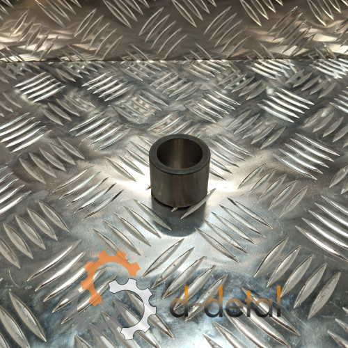 Втулка первичного вала Т-25