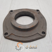 Крышка рукава полуоси заднего моста ЮМЗ